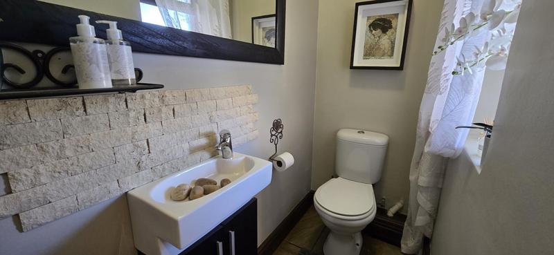 5 Bedroom Property for Sale in Groot Brakrivier Central Western Cape